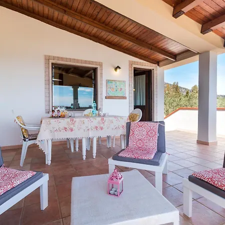 Rustico Degli Ulivi דירה אורוסיי