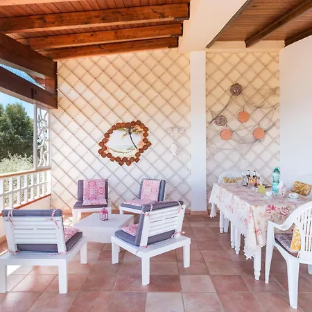 Rustico Degli Ulivi * אורוסיי