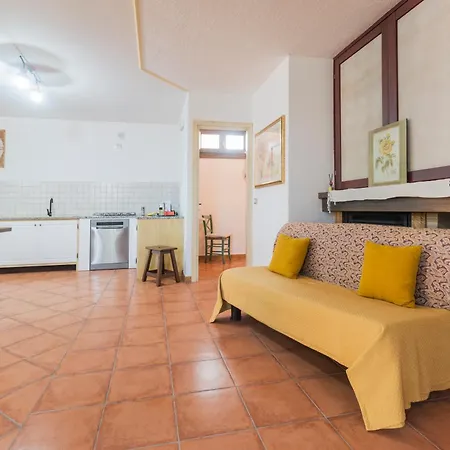 Apartment Rustico Degli Ulivi